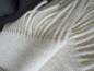 Preview: Hochwertige Gant Wohndecke in Eggshell, Struktur im Detail sichtbar