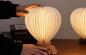 Preview: Gingko Aeris Light Tischlampe Buche in geschlossener, kompakter Form