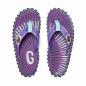 Preview: Gumbies Original Blueberry Burst Flip-Flops mit modernem Sommerdesign am Strand