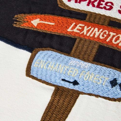 Preview: Lexington Kissenhülle, Lexington The Sign, Lexington Twill, Lexington Patch Kissen, Kissenhülle mit Patch, Patch Kissen, Twill Kissenbezug, Kissenhülle Bio-Baumwolle, Organic Cotton Kissen, Dekokissen, Sofakissen, Zierkissen,