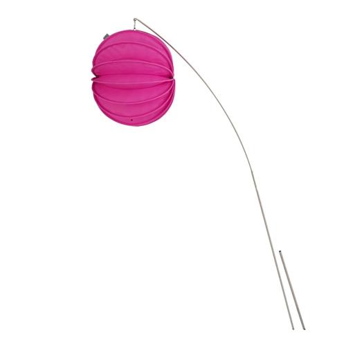 Wetterfester Erdspieß M für Barlooon Lampion M im Beet eingesetzt