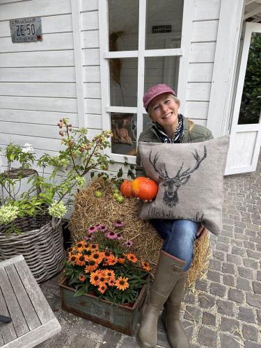 Preview: David Fussenegger Silvretta Kissenhülle Alles halb so wild Yvonne homeandgarden