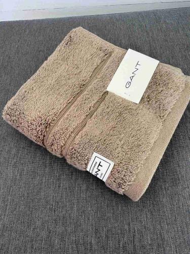 Preview: Gant_Handuecher_cold_beige_schoen_fein