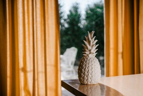 Preview: The PINACOLADA ivory cremeweiß, Mood, Fensterbank