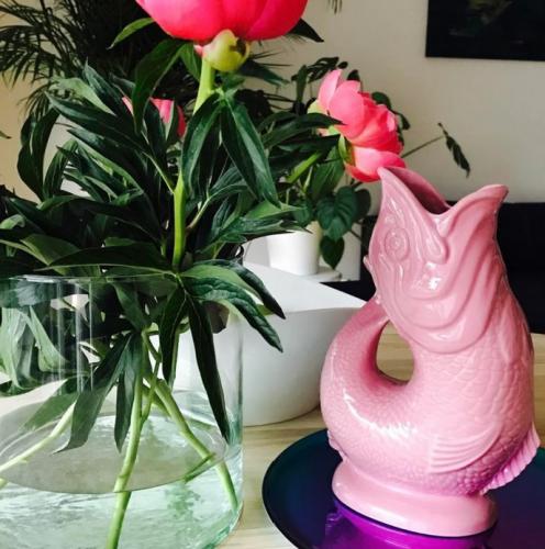 Preview: Gluggle Jug Wasserkrug Baby Pink XL