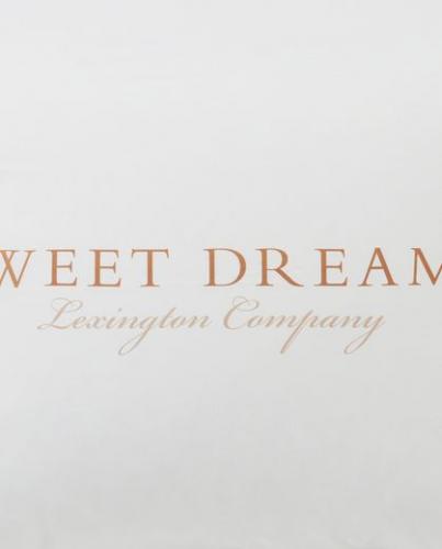 Lexington Kissenbezug Printed Organic Poplin Weiss, Close Up, Logo