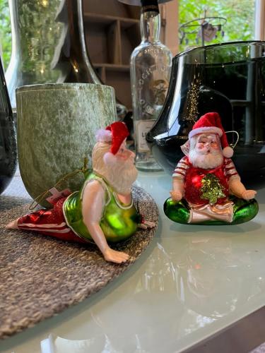 Gift Company Hänger Yoga Santa Krieger-Haltung
