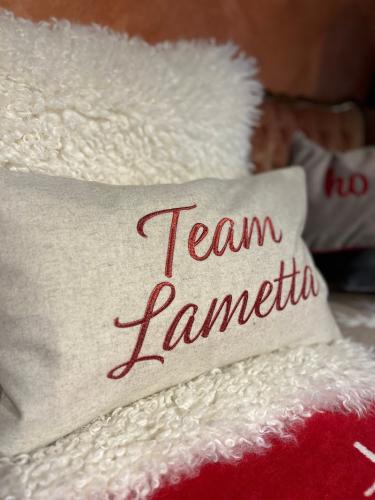 pad home Design Kissenhülle Team Lametta red