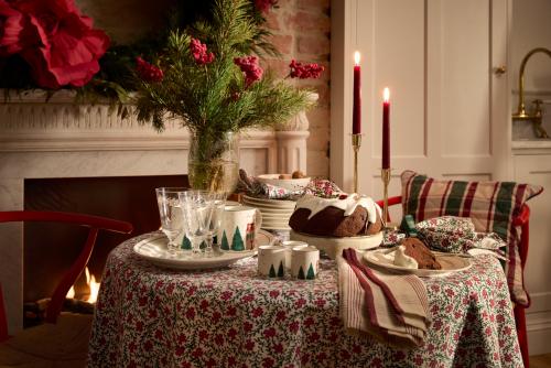 Preview: Lexington Stoneware Mug House Preview: Lexington Stoneware Mug House