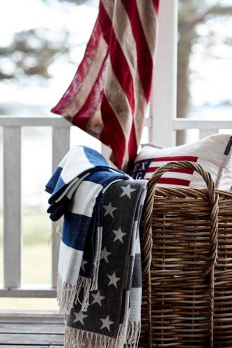 Preview: Lexington Decke Icons Flag Throw