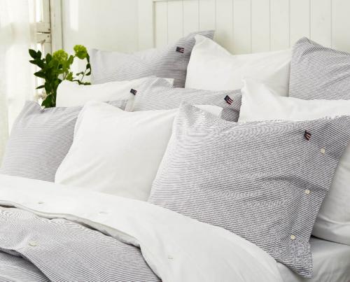 Preview: Lexington Bettbezug Icons Pin Point Navy White Duvet