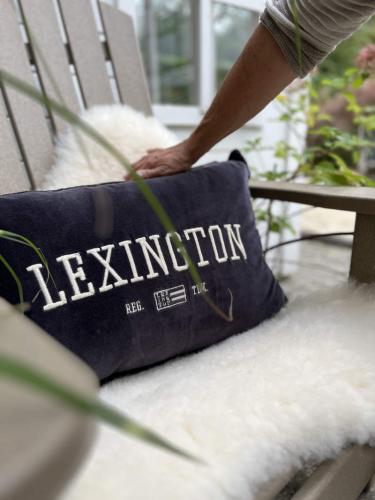 Lexington Kissenbezug Velvet Logo Message Organic Cotton