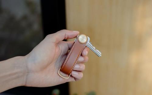 Preview: Orbitkey Schlüsselorganisator Pro Leather Cedar Preview: Orbitkey Schlüsselorganisator Pro Leather Cedar