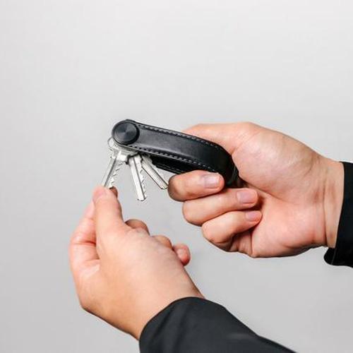 Preview: Orbitkey Schlüsselorganizer Leder mit Autoschlüssel