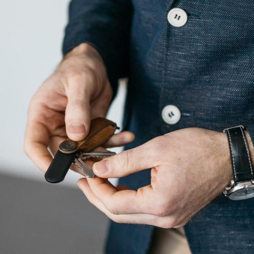 Orbitkey Universal Tracker Schwarz, Vorderseite