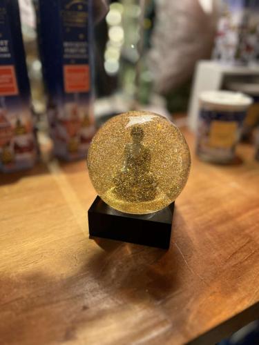 Preview: CoolSnowGlobes Schneekugel Buddha gold