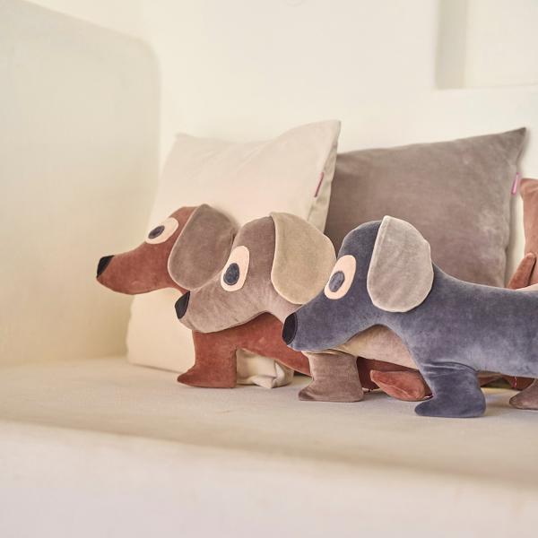 farbenfreunde, Dackelkissen, Sofa, Freunde