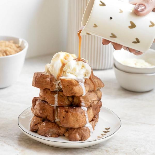Bastion Collections Milk Jug White/Brown Hearts