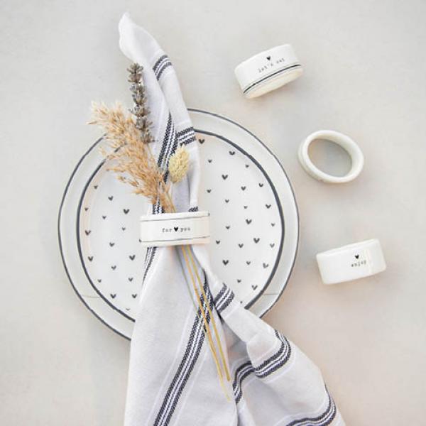 Bastion Collection Serviettenring Set with Hearts Grey Bastion Collection Serviettenring Set with Hearts Grey