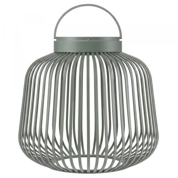 blomus LITO Agave Green S Akkuleuchte eingeschaltet mit warmem Licht und dekorativem Schattenspiel