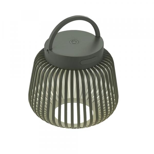 blomus LITO Agave Green XS Akkuleuchte eingeschaltet mit warmem Licht und dekorativem Schattenspiel