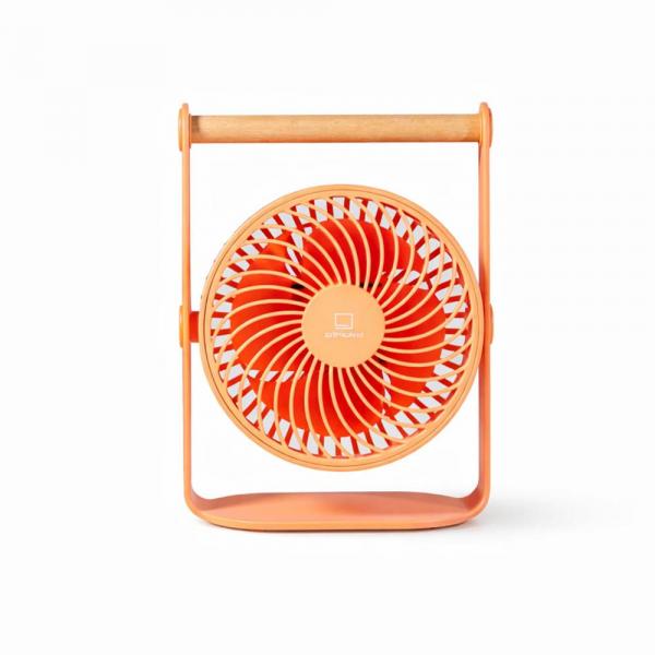 Gingko Lyra Ventilator tragbar Peach auf modernem Schreibtisch