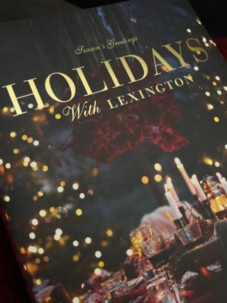 Holidays with Lexington Book, Mood, Schoen