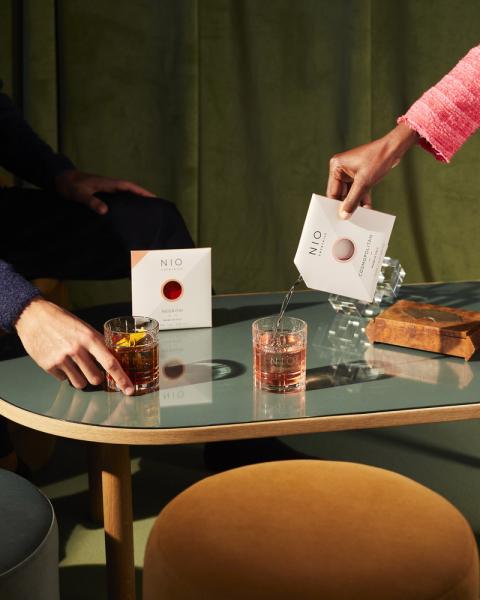 NIO Cocktails Manhattan