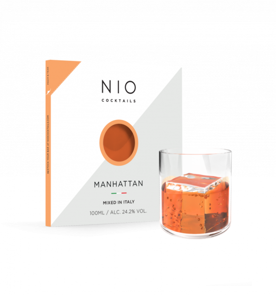 NIO Cocktails Manhattan