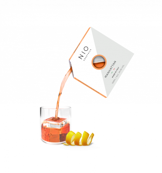 NIO Cocktails Manhattan