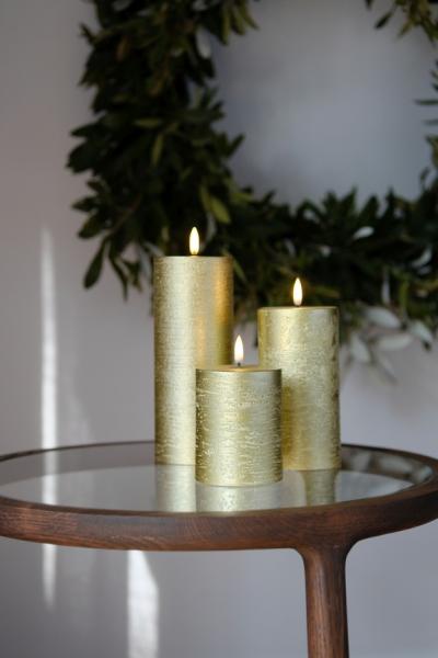 Uyuni LED Pillar Kerze Metallic gold, Rustic 5 x 7,5 cm