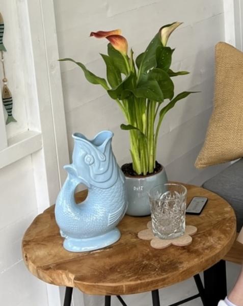 Gluggle Jug Wasserkrug Pale Blue L Gluggle Jug Wasserkrug Pale Blue L