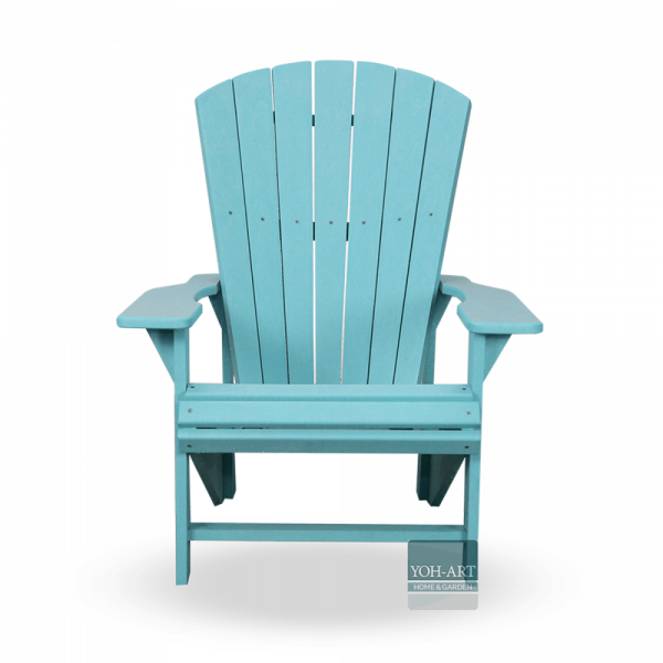 Loungebereich mit Adirondack Chair in Aqua, Beistelltisch und maritimer Strandtasche