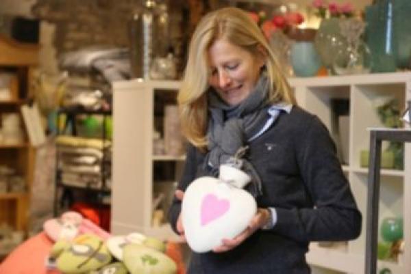 Dorothee Lehnen Herzwärmflasche Herzmotiv weiß/hellgrau, melange, Mood, Freude