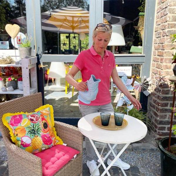 Gluggle Jug Wasserkrug XL in Cream als dekorative Blumenvase